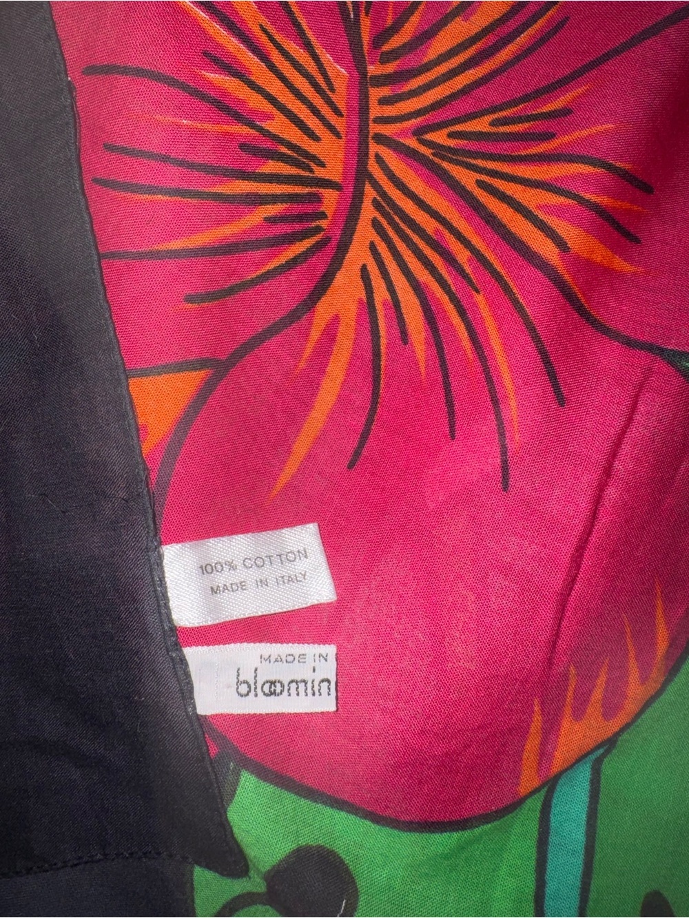 Bloomingdale's Tropical Floral Wrap/Scarf - Picture 3 of 3